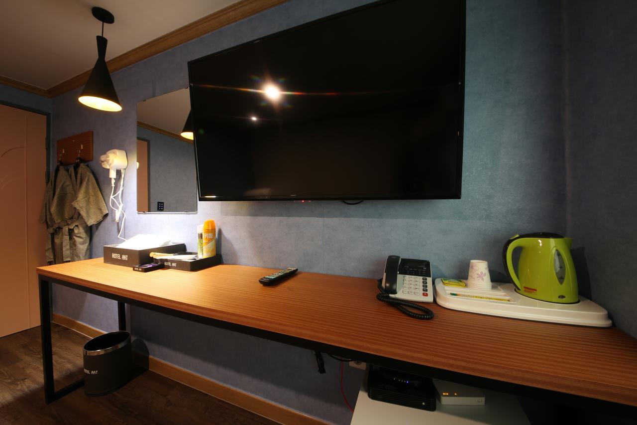 Art Hotel Gumi Dış mekan fotoğraf
